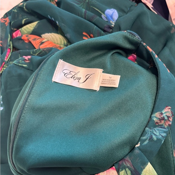 Bundle of Two Eliza J Green and Blue Floral Maxi Dress - Picture 11 of 11